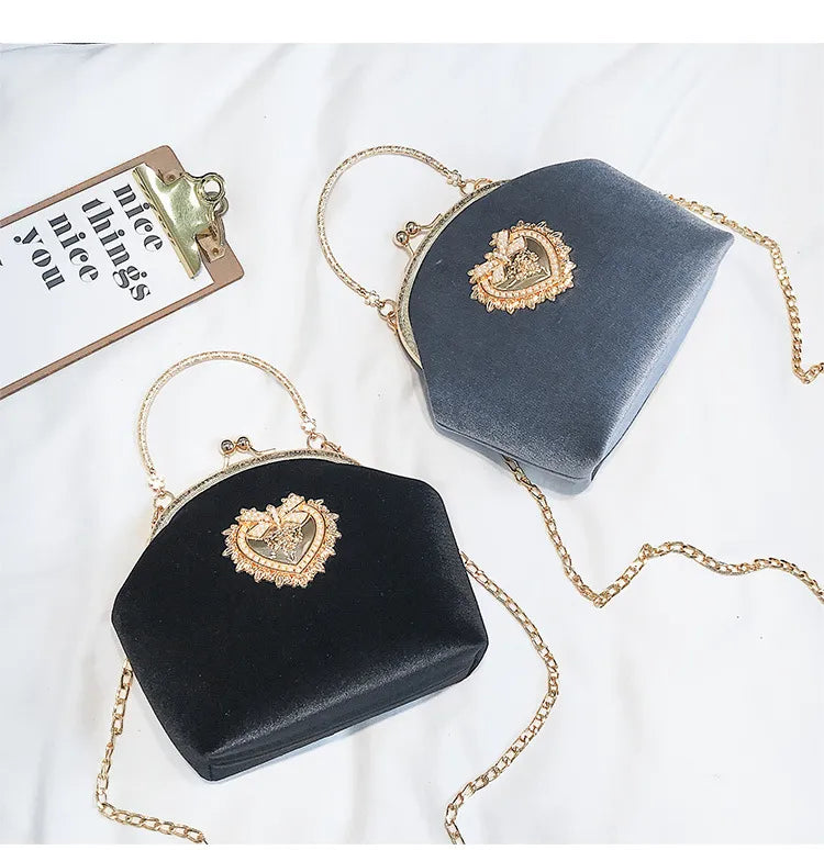 Female Velvet Pearl Handbag Vintage Velour Heart Design Evening Bag Wedding Party Bride Clutch Velour Bag Purse